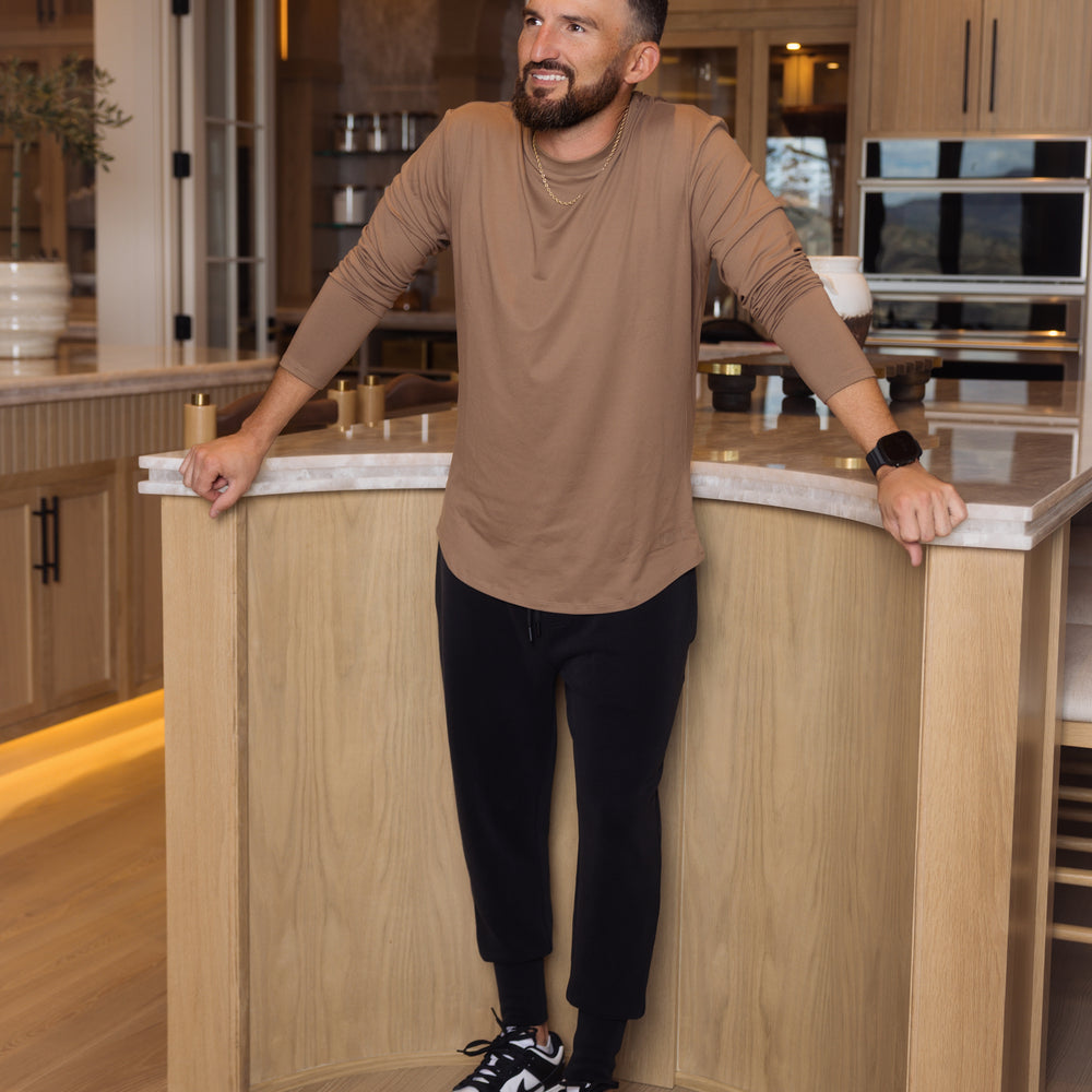 
                  
                    Pure Bliss Men's Sculpt Long Sleeve Tee
                  
                